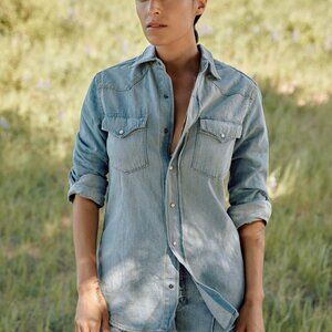 imogene + willie Leah Washed Pearl Snap shirt - Small